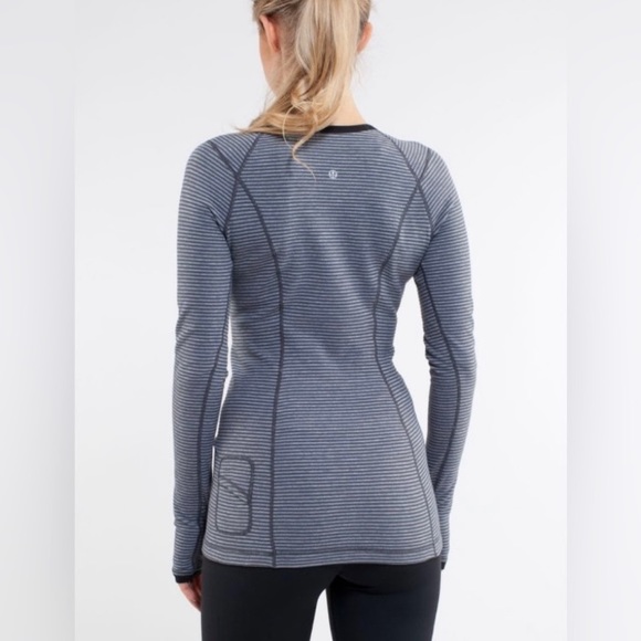 Vintage Lulú Run Turn Around Long Sleeve 🥰 - Picture 4 of 14